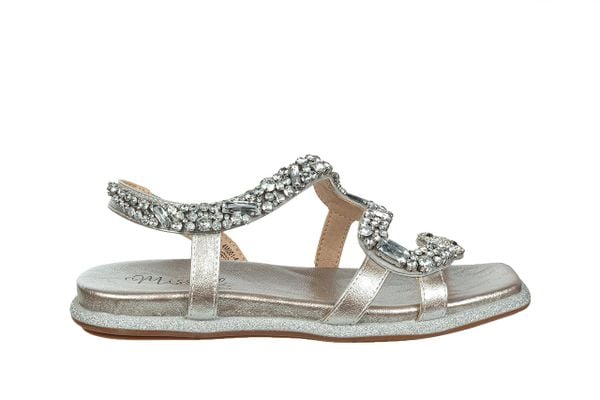 Sandały Laura Vita Maxine 04 Argent 202070, Srebrny, Skóra ekologiczna - 39. Szare sandały damskie Laura Vita, bez wzorów, z materiału, bez obcasa, na płaskiej podeszwie. W wyprzedaży za 179.10 zł.