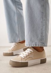 Beżowe Trampki VICES na Grubej Podeszwie z Tłoczeniami z Trójkątną Aplikacją Bolirea. Brązowe trampki i tenisówki damskie Born2be, z aplikacjami, z jeansu. Za 69.99 zł.