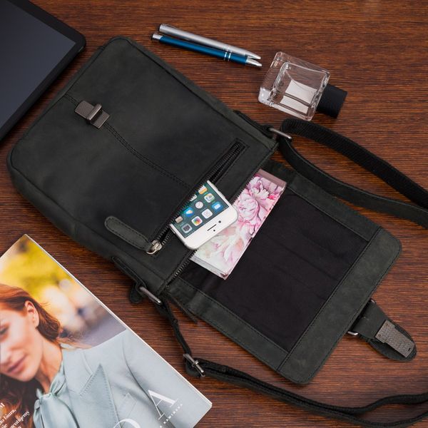 Torba męska skórzana na ramię zgrabna czarna elegancka Beltimore N11. Czarne torby męskie na ramię bez wzorów, na ramię. Za 299.90 zł.