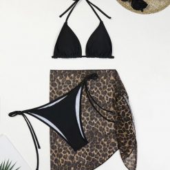 Zestaw bikini z pareo na plażę i basen Paca. Bikini damskie Intica, bez wzorów. W wyprzedaży za 149.00 zł.