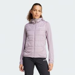 Kurtka Terrex Multi Hybrid Insulated Hooded. Czerwone kurtki damskie Adidas, m, bez wzorów, z materiału, bez kaptura. Za 539.85 zł.
