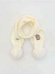 Dzianinowy szalik Pusheen - złamana biel. Szaliki dziecięce Reserved, z dzianiny, bez ramiączek. Za 69.99 zł.