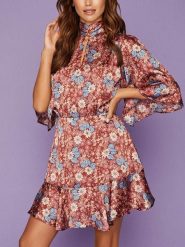 Milan Kiss Sukienka w kolorze brązowo-niebieskim ze wzorem rozmiar: S. Brązowe sukienki damskie Milan Kiss, s, bez wzorów, bez kołnierzyka, bez ramiączek, mini. Za 110.04 zł.