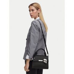 Torebka KARL LAGERFELD. Czarne torebki klasyczne damskie Karl Lagerfeld, bez wzorów, bez dodatków. Za 849.99 zł.