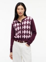 Tommy Jeans sweter Kobiety Bawełna lila, M. Swetry klasyczne damskie Tommy Jeans, m, z bawełny, bez kołnierzyka. Za 409.95 zł.
