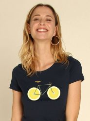 WOOOP Koszulka "Zest" w kolorze granatowym rozmiar: M. Niebieskie bluzki damskie Wooop, m, bez wzorów, bez kołnierzyka, bez ramiączek. Za 56.99 zł.