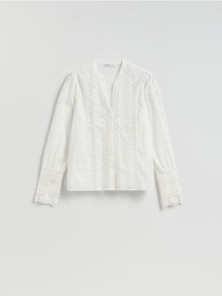 Koszula z koronkowymi wstawkami - biały. Białe koszule damskie Reserved, l, bez wzorów, z bawełny, klasyczne, bez kołnierzyka, bez ramiączek. Za 139.99 zł.