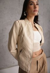 Beżowa Kurtka Ramoneska o Taliowanym Kroju z Ozdobnymi Lamówkami Esanora. Brązowe kurtki damskie Renee, l, bez wzorów, z poliesteru, bez kaptura. Za 109.99 zł.