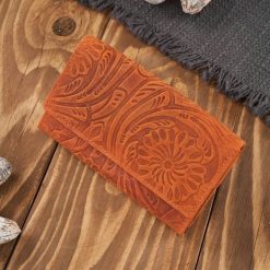 Portfel damski skórzany vintage w kwiaty pomarańczowy duży Paolo Peruzzi T-108-HOR. Brązowe portfele damskie bez wzorów, z materiału. Za 79.00 zł.