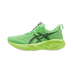 Buty do biegania męskie ASICS Novablast 5. Zielone obuwie do biegania damskie Asics. Za 649.99 zł.