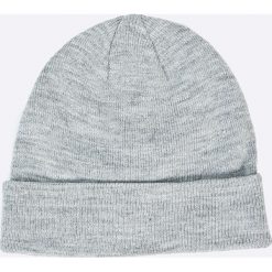 Only & Sons - Czapka. Szare czapki męskie Only & Sons, na zimę, bez wzorów, z dzianiny. W wyprzedaży za 14.90 zł.