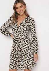 Beżowo-Czarna Sukienka Mini w Geometryczny Wzór z Gumką w Talii Viotta. Brązowe sukienki damskie Born2be, na co dzień, l, bez wzorów, eleganckie, bez kołnierzyka, bez ramiączek, mini, rozkloszowane. W wyprzedaży za 127.99 zł.