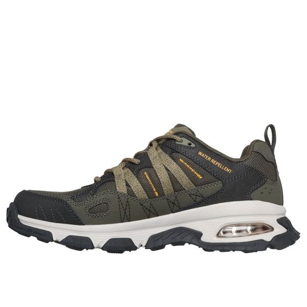Buty trekkingowe Skechers Air Envoy. Zielone buty trekkingowe męskie Skechers, bez zapięcia. Za 433.50 zł.