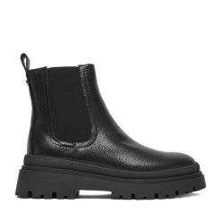 Sztyblety JENNY. Czarne botki damskie Jenny, bez obcasa, na płaskiej podeszwie, bez zapięcia. Za 179.99 zł.