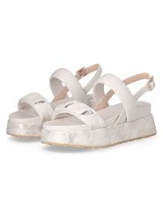 Liu Jo Sandały w kolorze białym na koturnie rozmiar: 41. Białe sandały damskie Liu Jo, bez wzorów, bez obcasa, na koturnie. Za 265.39 zł.