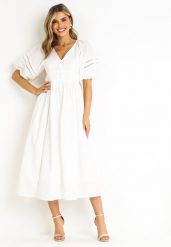 Biała Sukienka Maxi z Bawełny i Lnu z Ażurowymi Wstawkami i Gumką w Pasie Arada. Białe sukienki damskie Born2be, m, w ażurowe wzory, z bawełny, bez kołnierzyka, bez ramiączek, maxi, rozkloszowane. W wyprzedaży za 183.99 zł.