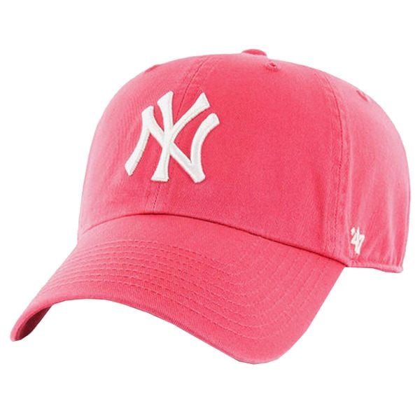 Czapka z daszkiem męska New York Yankees Clean Up Cap. Czerwone czapki męskie 47 Brand, na lato, bez wzorów, z bawełny, sportowe. Za 99.99 zł.