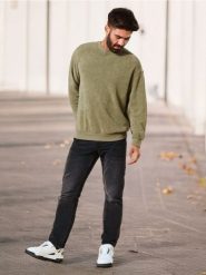 Bluza - khaki. Brązowe bluzy bez kaptura męskie Sinsay, l, z materiału. W wyprzedaży za 29.99 zł.