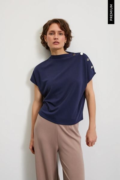 Bluza z dodatkiem modalu granatowa. Bluzy bez kaptura damskie MOODO, l, z elastanu. Za 99.99 zł.