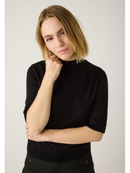 More & More Golf w kolorze czarnym rozmiar: 36. Czarne golfy damskie MORE & MORE, bez wzorów, z bawełny, bez ramiączek. Za 82.99 zł.