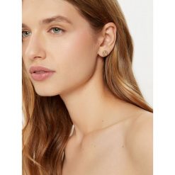 Kolczyki BOSS. Żółte kolczyki damskie Boss, złote. Za 239.99 zł.