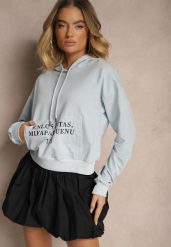 Jasnoniebieska Bluza o Klasycznym Kroju z Kapturem i Kieszenią Firloti. Niebieskie bluzy z kapturem damskie Renee, l, z jeansu. Za 49.99 zł.