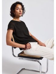Street One Koszulka w kolorze czarnym rozmiar: 36. Czarne t-shirty damskie Street One, bez wzorów, bez kołnierzyka. Za 136.13 zł.