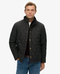Superdry Pikowana kurtka Quilted Estate Country z recyklowanego poliestru. Czarne kurtki damskie Superdry., s, z aplikacjami, z materiału, bez kaptura. Za 473.30 zł.