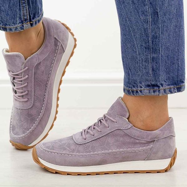 Fioletowe skórzane półbuty damskie Sergio Leone Sp001. Fioletowe półbuty damskie Sergio Leone, bez wzorów, z jeansu, eleganckie, z okrągłym noskiem, bez obcasa, na płaskiej podeszwie. Za 219.00 zł.