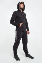 Spodnie męskie dresowe EMPORIO ARMANI UNDERWEAR. Spodnie dresowe męskie Emporio Armani Underwear, bez wzorów, z dresówki. W wyprzedaży za 328.30 zł.