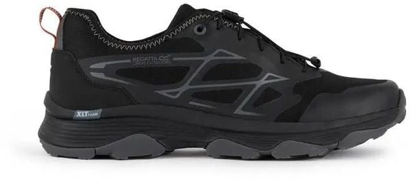Buty trekkingowe dla mężczyzn Regatta Blaze. Czarne buty trekkingowe męskie Regatta, z gumy, bez zapięcia, trekkingowe. Za 159.99 zł.