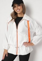 Biała Kurtka Jednorzędowa z Bawełną Kapturem i Wstążką Zakończona Ściągaczem Martinis. Białe kurtki damskie Born2be, l, z aplikacjami, z bawełny. Za 119.99 zł.