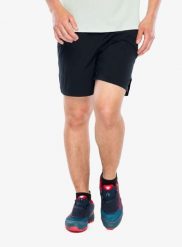 Spodenki do biegania Houdini Pace Light Shorts. Czarne szorty męskie Houdini, z materiału, bez kołnierzyka. Za 285.99 zł.