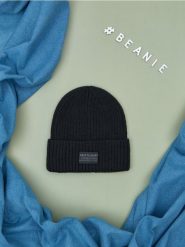 Czapka beanie - czarny. Czarne czapki męskie Sinsay, bez wzorów. Za 15.99 zł.