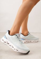 Niebieskie Siateczkowe Buty Sportowe na Podeszwie z Otworami Quilvia. Niebieskie buty sportowe na co dzień damskie Renee, bez wzorów, z materiału. Za 119.99 zł.