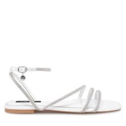 Sandały Nine West. Białe sandały damskie Nine West, bez wzorów, bez obcasa, na płaskiej podeszwie. Za 199.99 zł.