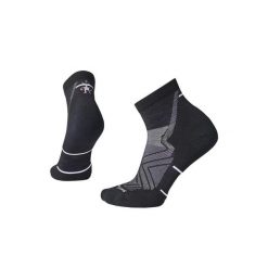 Skarpety biegowe damskie Run Targeted Cushion Ankle Women. Czarne skarpetki damskie Smartwool, bez wzorów, z wełny. Za 109.99 zł.