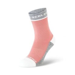 Skarpetki Sealskinz Foxley Active. Czerwone skarpetki damskie SEALSKINZ, bez wzorów, z nylonu. Za 168.00 zł.