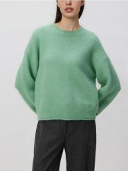 Sweter z dodatkiem wełny - jasnoturkusowy. Niebieskie swetry klasyczne damskie Reserved, l, z dzianiny, bez kołnierzyka. Za 129.99 zł.