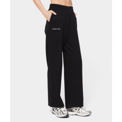 Szerokie spodnie dresowe dla kobiet Carpatree Sports Club. Niebieskie spodnie dresowe damskie Carpatree, l, z dresówki, na fitness i siłownię. W wyprzedaży za 183.99 zł.