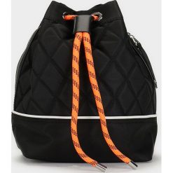 Parfois - Plecak. Czarne plecaki damskie Parfois, bez wzorów, z materiału. Za 119.90 zł.