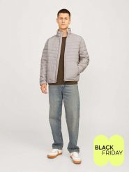 Jack & Jones Kurtka pikowana w kolorze beżowym rozmiar: XXL. Brązowe kurtki męskie Jack & Jones, xxl, bez wzorów, bez kaptura. Za 78.47 zł.