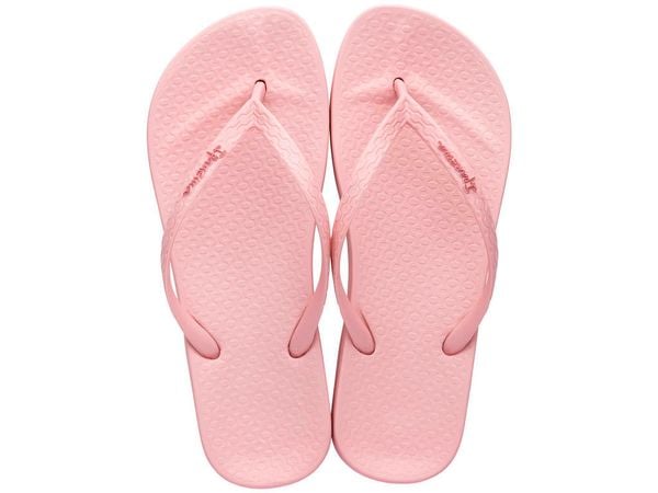 Japonki plażowe damskie Ipanema Anatomic Colors Fem. Czerwone klapki damskie Ipanema, bez wzorów, z gumy, bez obcasa, na płaskiej podeszwie. Za 65.99 zł.