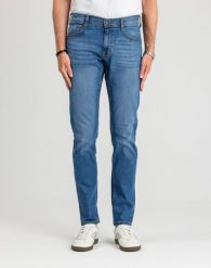 Męskie Spodnie jeansowe Mustang Style Oregon Tapered Denim Blue 1018072 5000 623. Niebieskie spodnie materiałowe męskie Mustang, bez wzorów, z denimu. Za 189.99 zł.