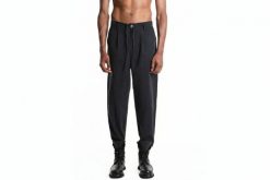 La Haine Inside Us Spodnie | 3R M1256 | Mężczyzna | Czarny. Czarne spodnie materiałowe męskie La Haine Inside Us, bez wzorów, z bawełny. W wyprzedaży za 549.00 zł.