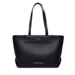 Torebka Armani Exchange. Czarne torebki klasyczne damskie Armani Exchange, bez wzorów, bez dodatków. Za 654.99 zł.