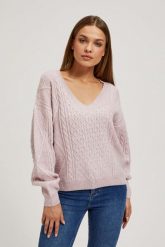 Sweter różowy z dekoltem w serek. Czerwone swetry klasyczne damskie MOODO, l, z poliesteru, bez kołnierzyka. W wyprzedaży za 55.99 zł.