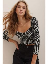 Happiness Istanbul Bluzka w kolorze czarnym rozmiar: L. Czarne bluzki damskie Happiness Istanbul, l, bez wzorów, bez kołnierzyka, bez ramiączek. Za 43.99 zł.