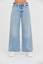 7 FOR ALL MANKIND Niebieskie jeansy Zoey. Niebieskie jeansy damskie 7 FOR ALL MANKIND. W wyprzedaży za 399.99 zł.