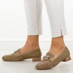 Brązowe półbuty damskie, mokasyny M.Daszyński Sa268-6. Brązowe mokasyny damskie M.Daszyński, z jeansu. W wyprzedaży za 179.10 zł.